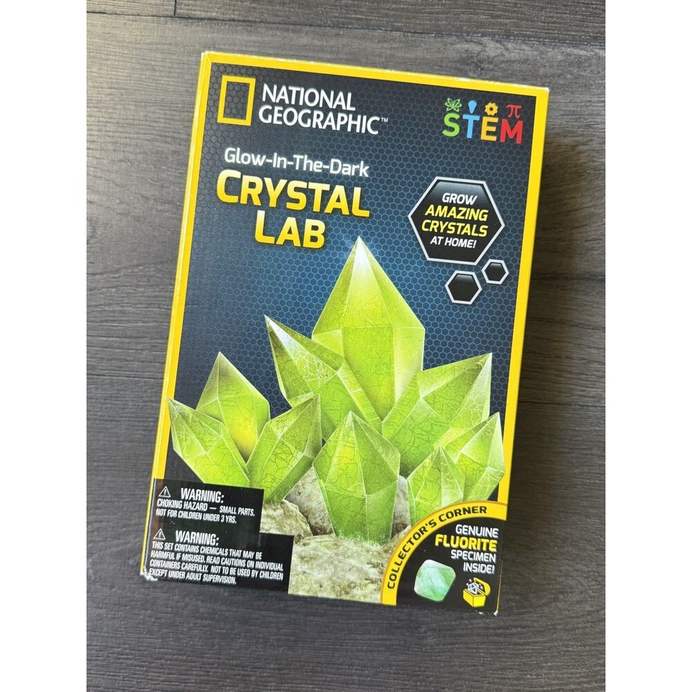 National Geographic Glow-in-the-Dark Crystal Lab STEM Kit w/ Fluorite Specimen